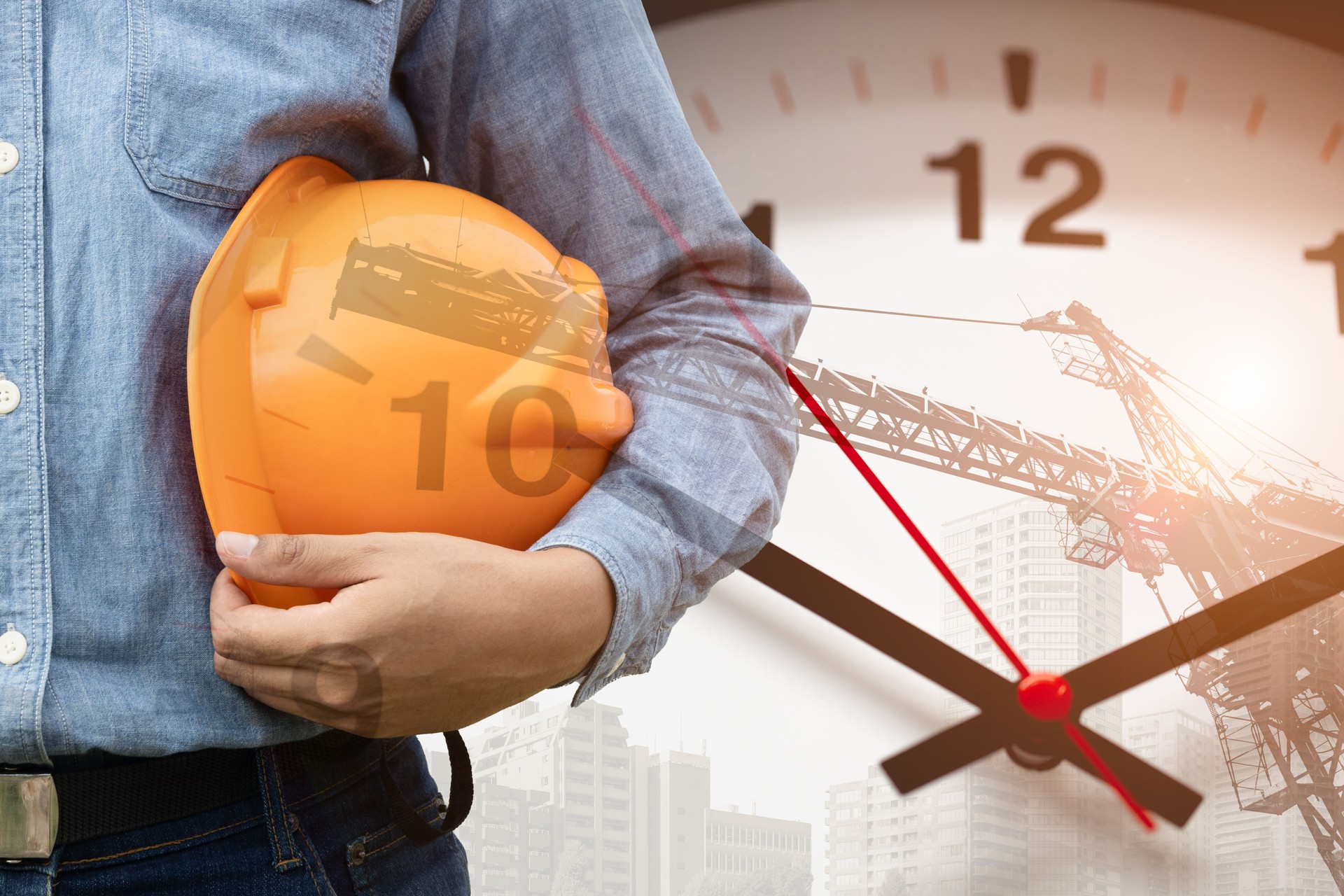 Ingeniero de construcción Arquitecto Gestión de proyectos Constructor trabajadores trabajan contra con reloj de tiempo, construyen renovar tiempos Concepto de desafío.